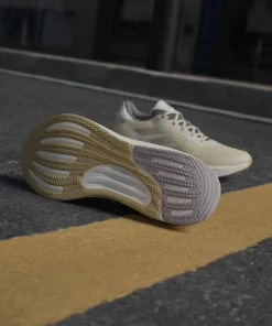 Online Women's Supernova Stride Move for the Planet Shoes Löparskor Dam