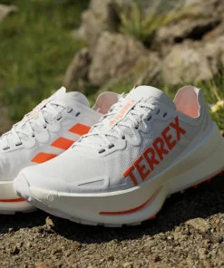 Adidas Women's Terrex Agravic Speed Ultra Trail Running Shoes Cloud White/Impact Orange/Dash Grey