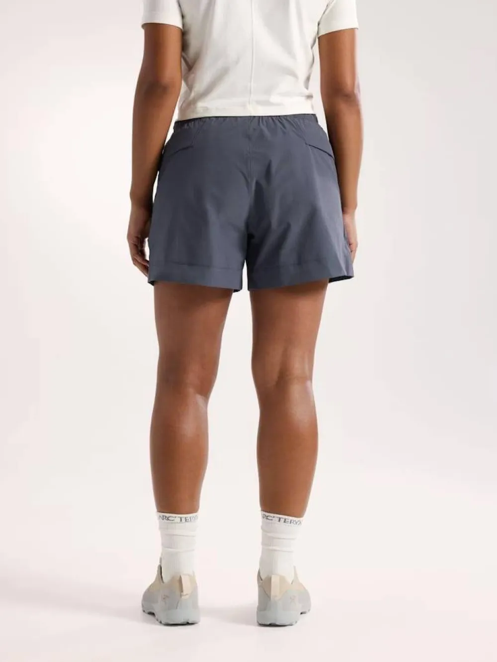 Arc'teryx Women's Sinsola Short 5' Dk Stratus Clearance