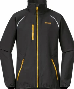 Clearance Girls' Sjoa Light Softshell Jacket Barn Barnjackor & Västar