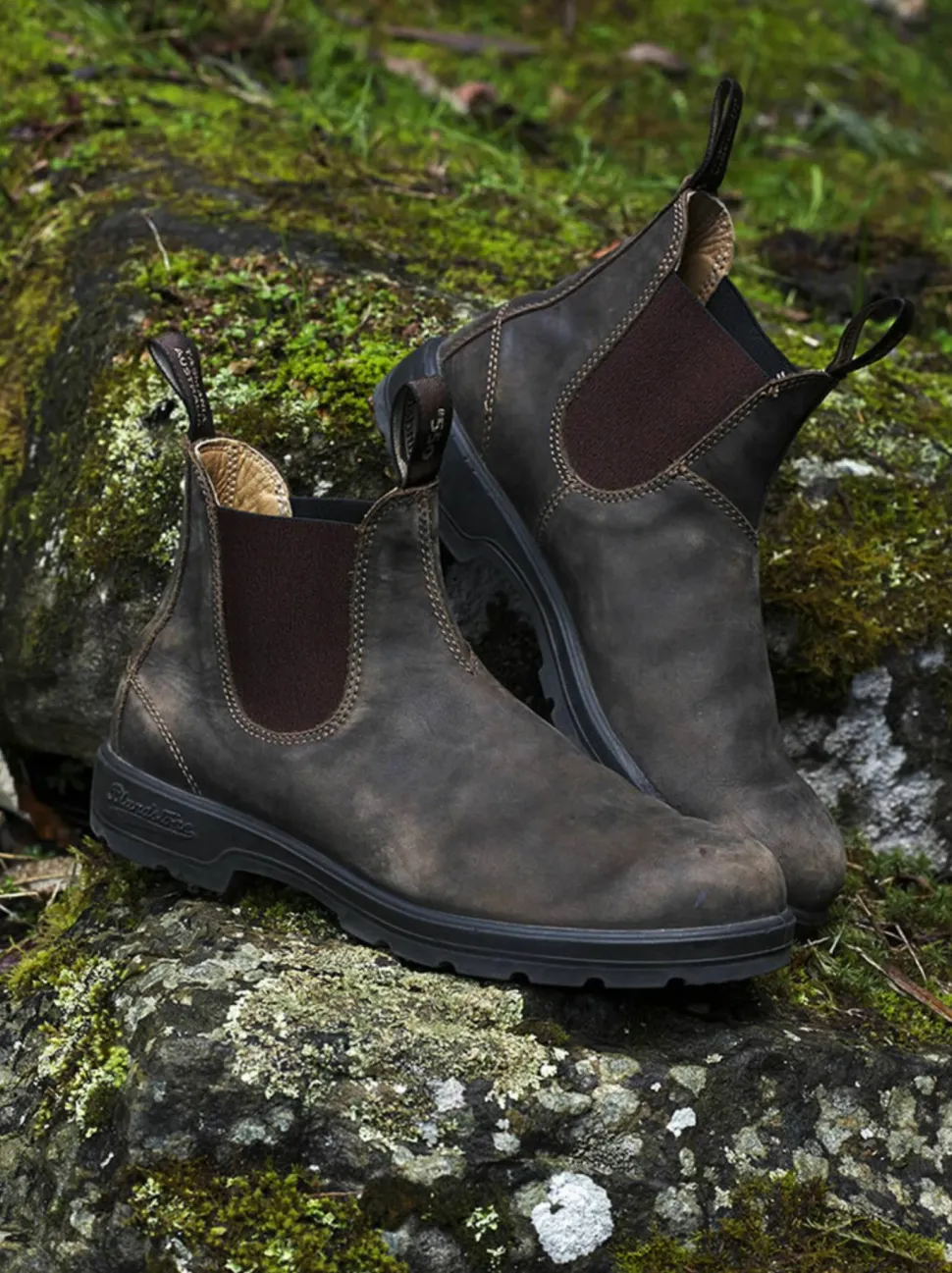 Blundstone Unisex Casual Chelsea Boots #585 Rustic Brown