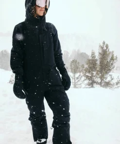 Burton Women's Ak Gore Kimmy 2l Bib True Black Hot