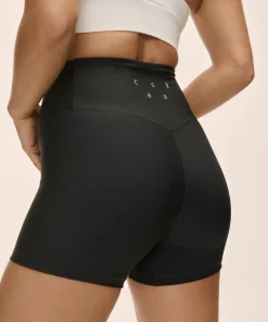 Casall Women's Ultra High Waist Hot Pant Black Hot