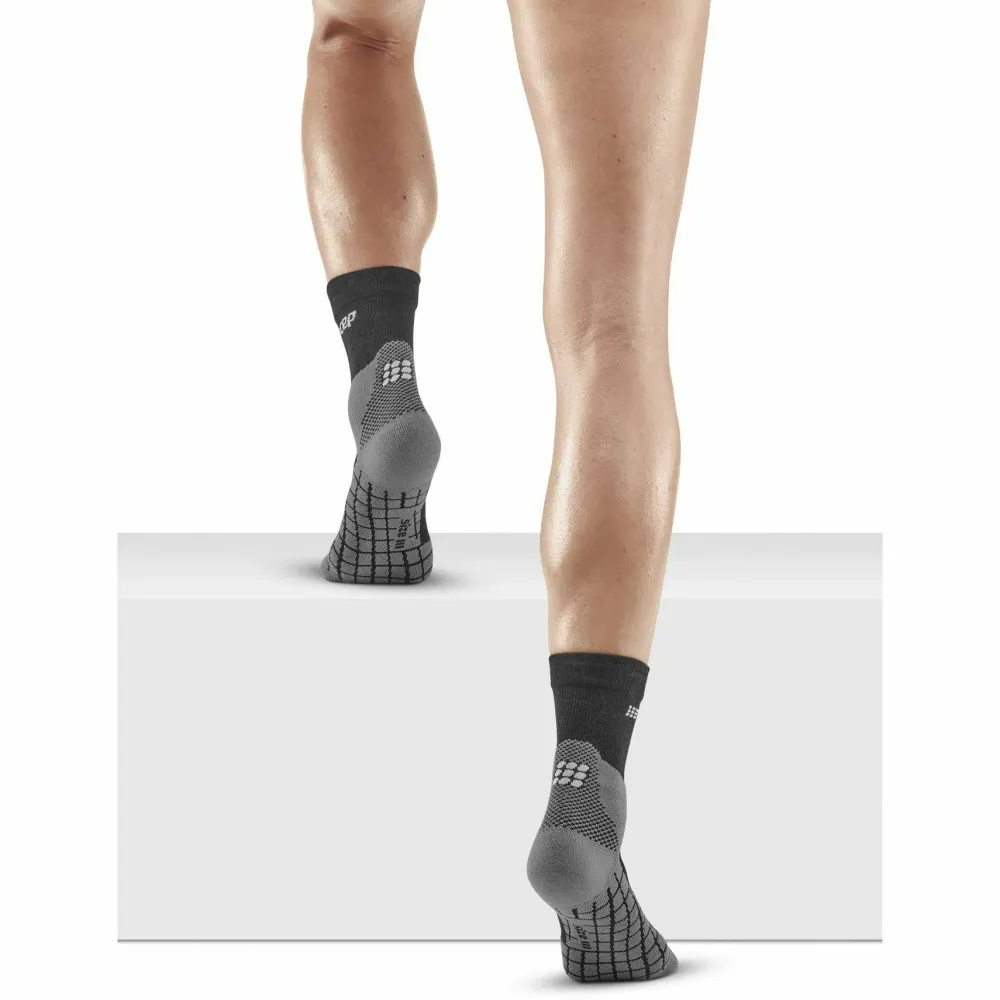 CEP Women's Hiking Light Merino Mid Cut Compression Socks Black Clearance