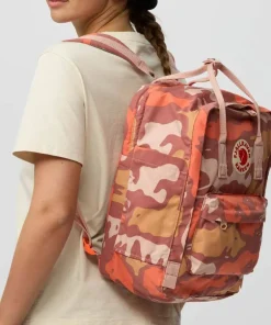Fjällräven Kånken Graphics Laptop 15 ChalkRose-Hidden Animals