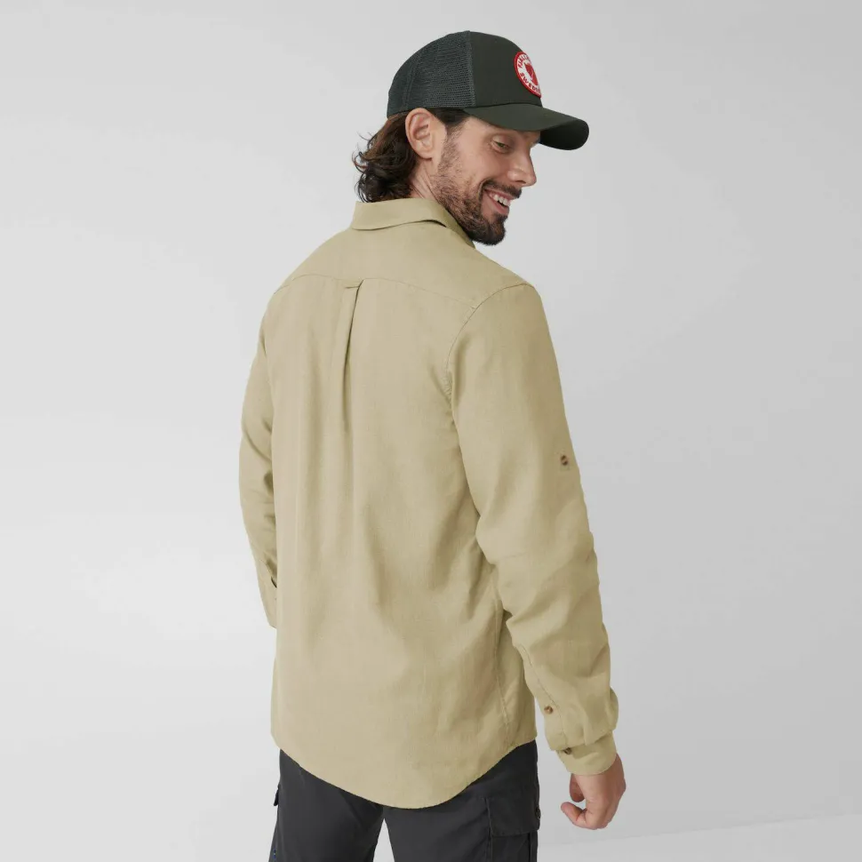 Fjällräven Men's Övik Travel Long Sleeved Shirt Green
