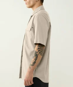 Online Men's Salo Shirt Ss II Herrtröjor & Skjortor