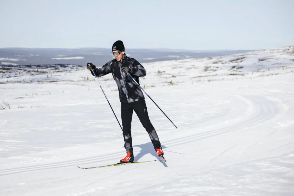 Outlet Men's Harrå Hybrid Jacket 2.0 Träningskläder Herr|Herrjackor