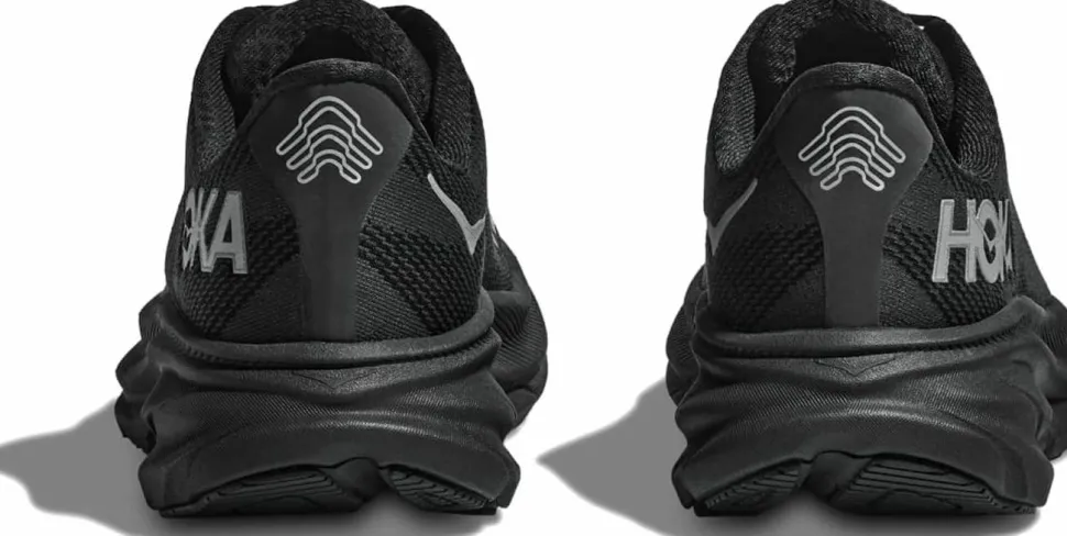 Hoka Women's Clifton 9 GORE-TEX Black / Black