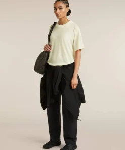 Icebreaker Women's Merino 150 Tech Lite Ss Relaxed Tee Undyed