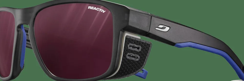 Julbo Shield M Reactiv 2-4 Polarized Black Translu/Blue/White Reactiv 0-4 Hc Outlet