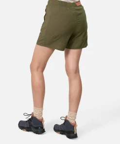 Kari Traa Women's Ane Shorts Dark Olive Green