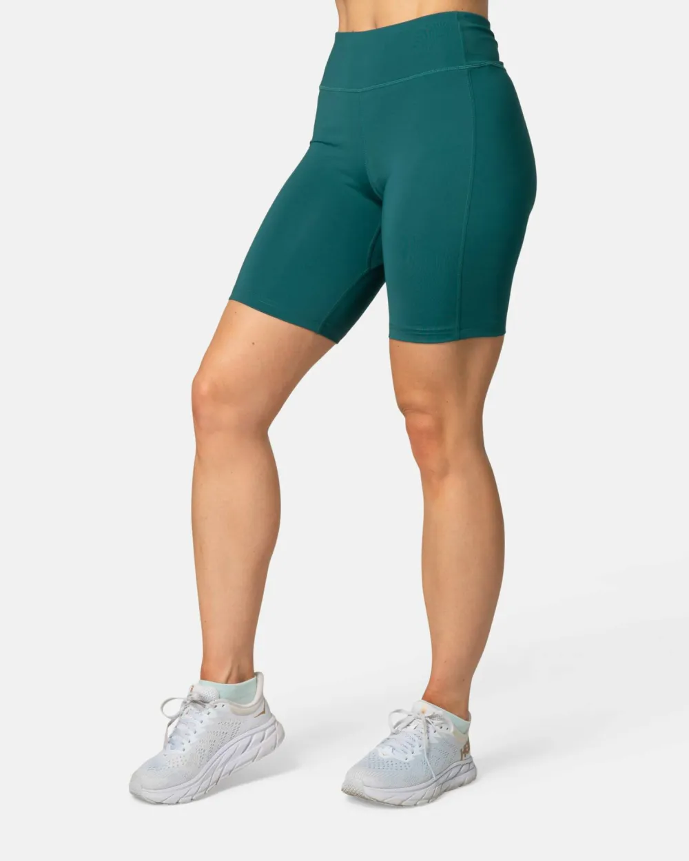 Kari Traa Women's Ava 8 Inch Shorts Peacock