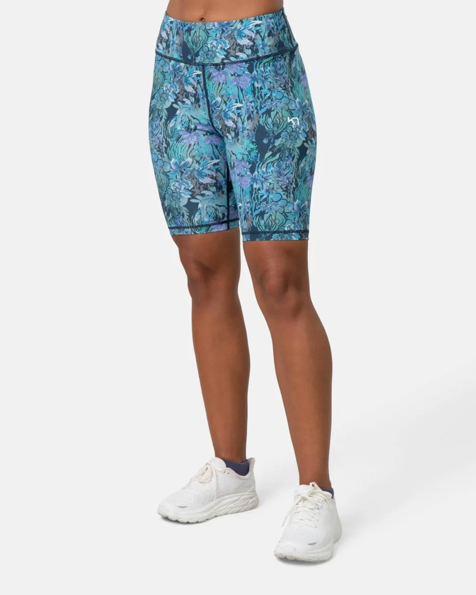 Kari Traa Women's Vilde Bike Shorts 8in Dark Navy Blue