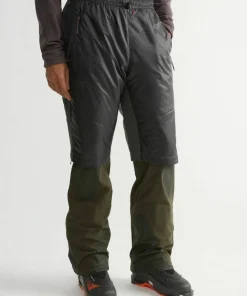 Klättermusen Unisex Lovar Shorts Raven
