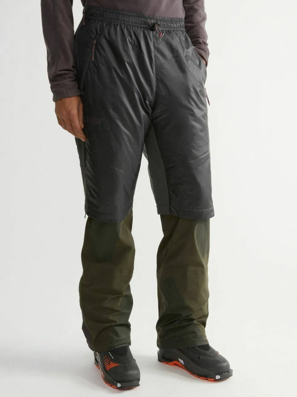 Klättermusen Unisex Lovar Shorts Raven