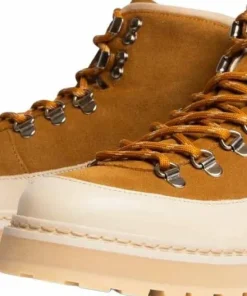 mono Women's Core Cap Suede Cognac Cream Clearance