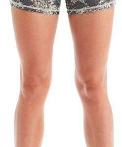 Discount Moon (not in use, see MOONCL) Women's Sigma Short Damshorts