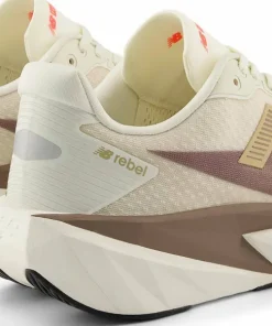 Clearance Women's Fuelcell Rebel V5 Löparskor Dam
