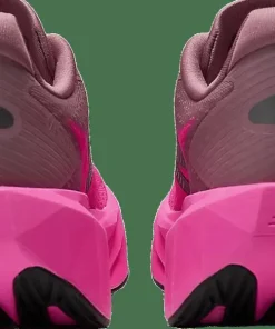 New Balance Women's Fuelcell Rebel V5 Pink Heat