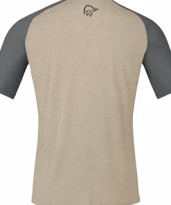 Norrøna Men's Fjørå Equaliser Lightweight T-Shirt Winter Twig/Beluga