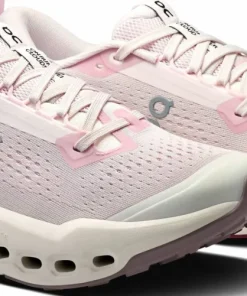 On Women's Cloudsurfer Trail 2 Lily/Gardenia Hot
