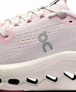 On Women's Cloudsurfer Trail 2 Lily/Gardenia Hot