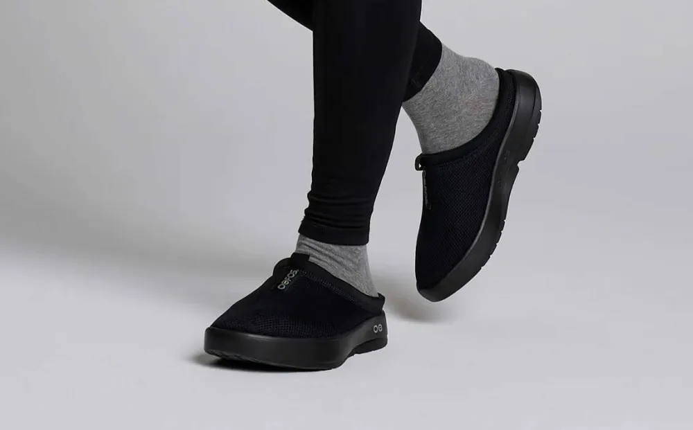 Outlet Men's OOcoozie Sport Dunskor & Tofflor Herr