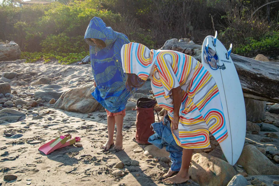 Packtowl Changing Poncho Retro Curve