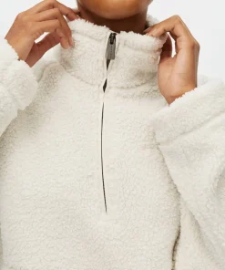 Röhnisch Women's Cloud Pile Anorak Tofu
