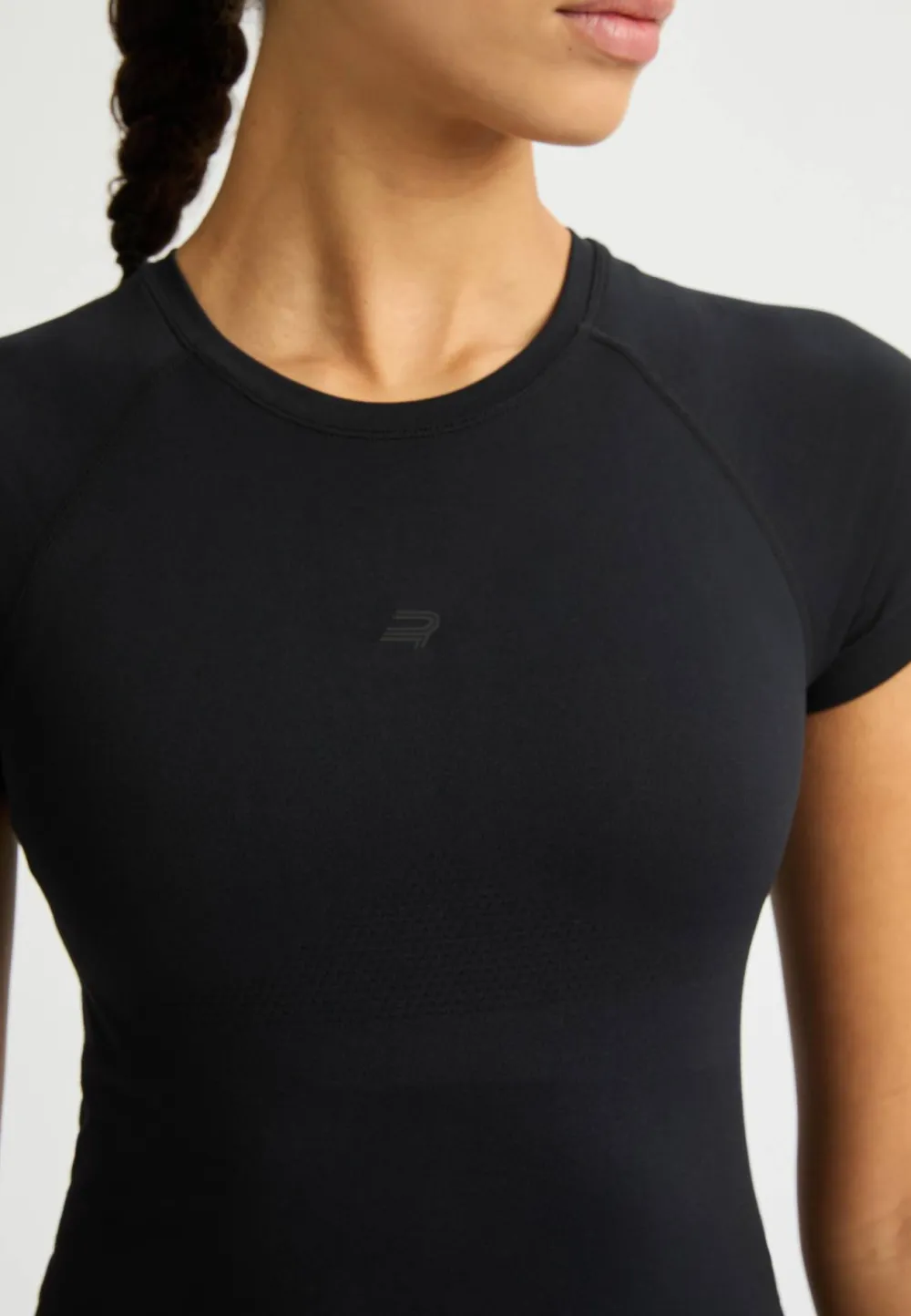 Röhnisch Women's Seamless Flex Tee Black New