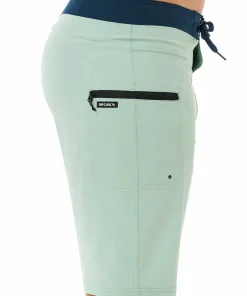 Online Men's Mirage Core Simning