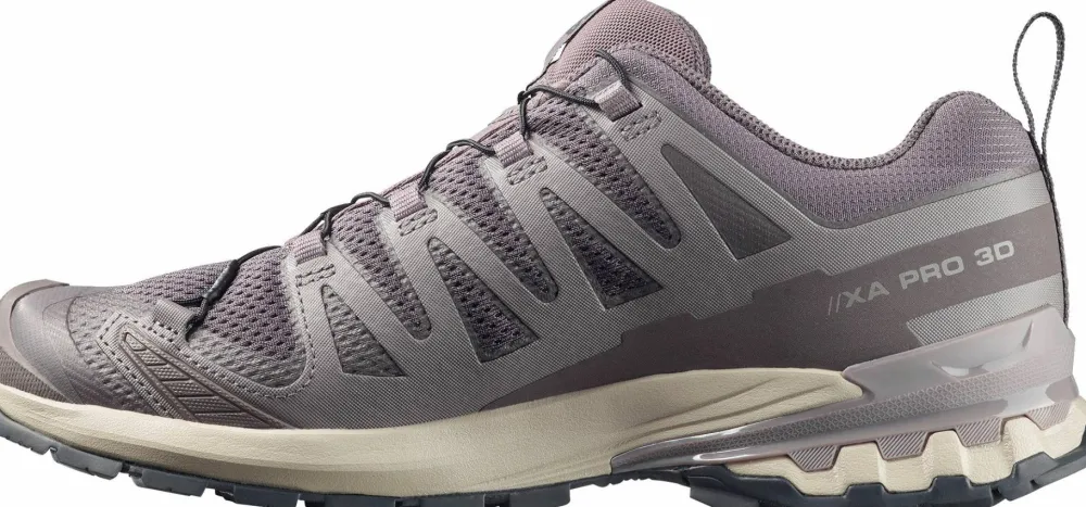 Clearance Men's XA Pro 3D V9 Vandring