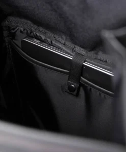 Sandqvist Stream Slim Rolltop M Black