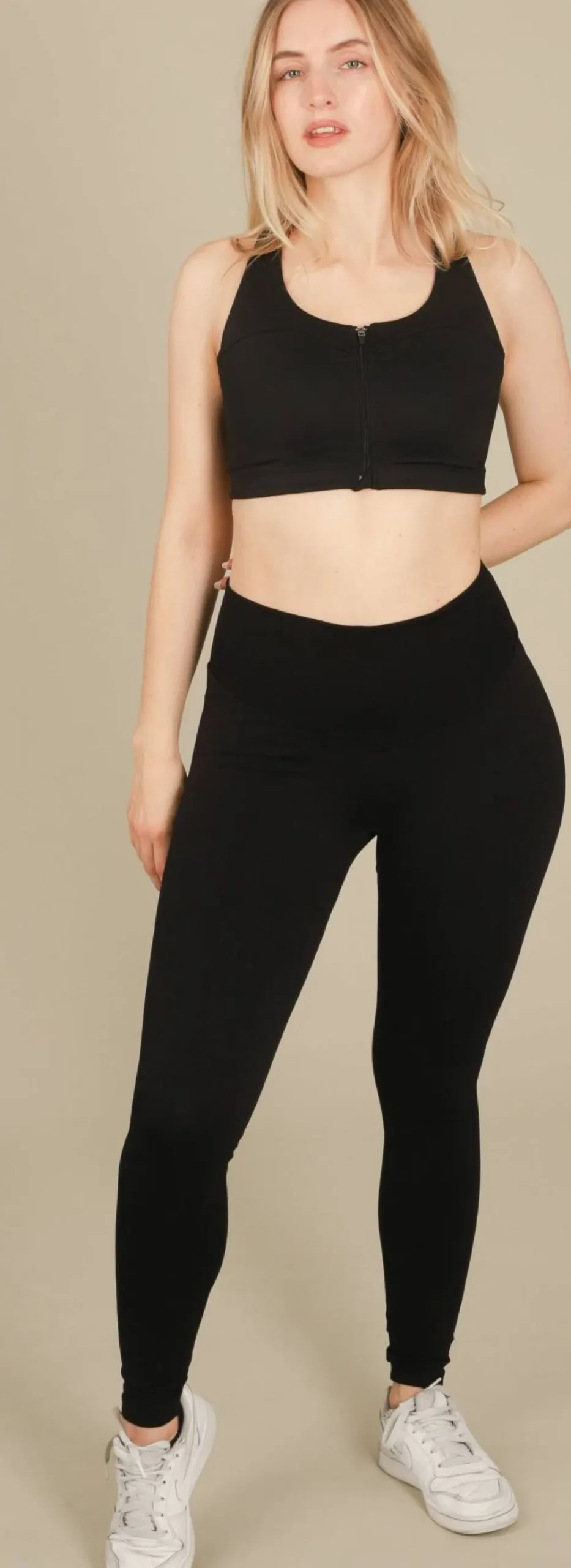 StayInPlace Front Zip Sports Bra Black Hot