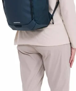 Thule Chasm Recycled Backpack 26L Dark Blue Best