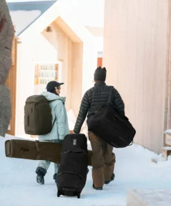 Thule Roundtrip Snow Duffel 80L Black