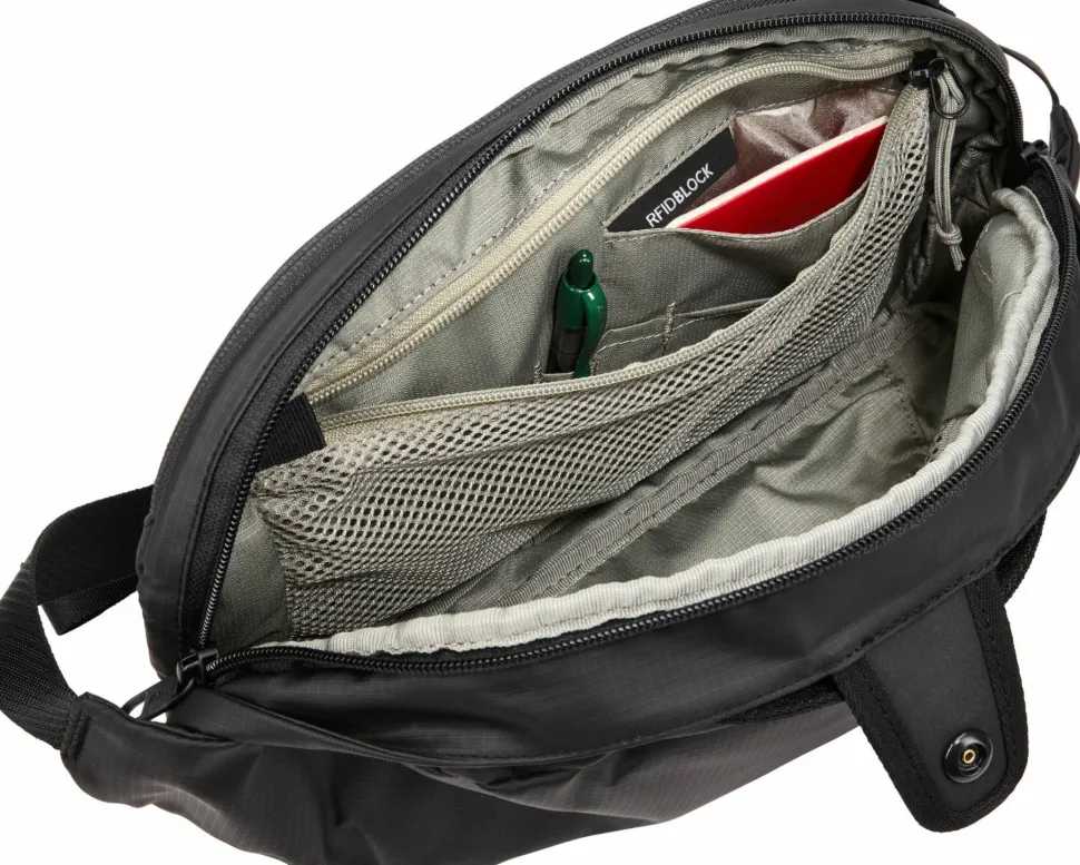 Thule Tact Crossbody 5L Black