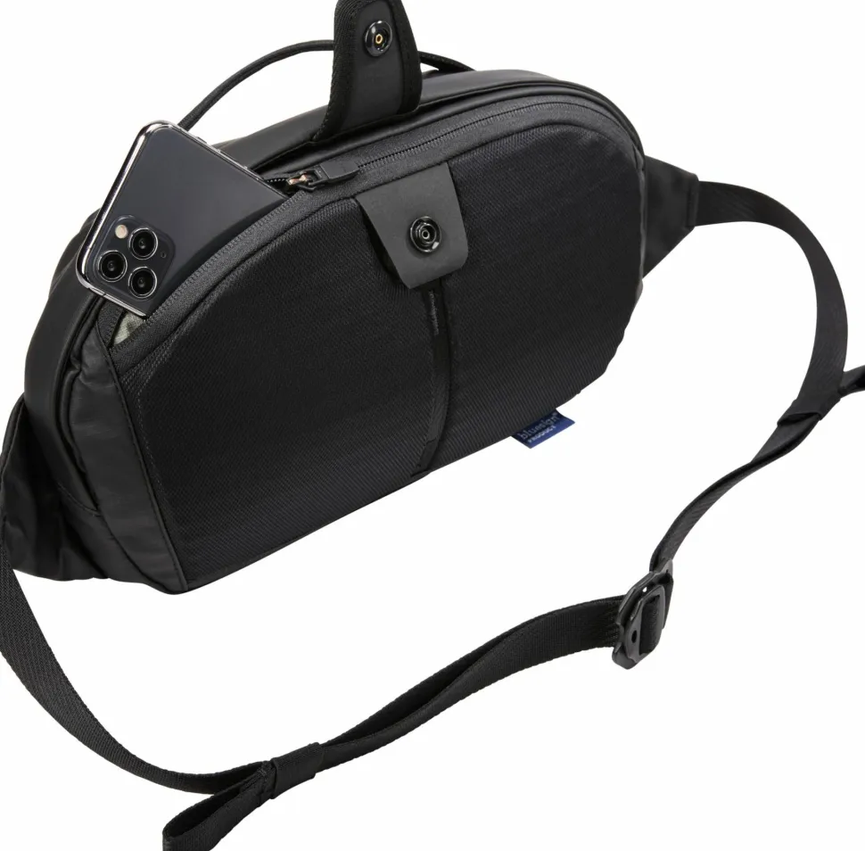 Thule Tact Crossbody 5L Black