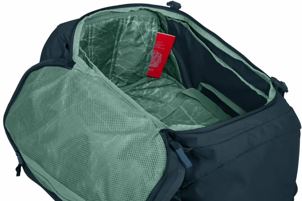 Thule Women's Landmark Travel Pack 60L Darkest Blue