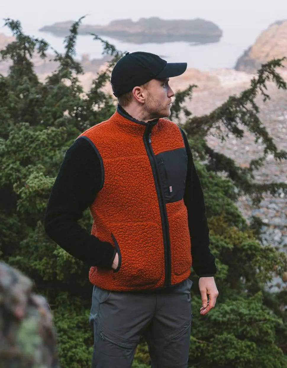 Varg Men's Vargön Wool Vest Retro Orange