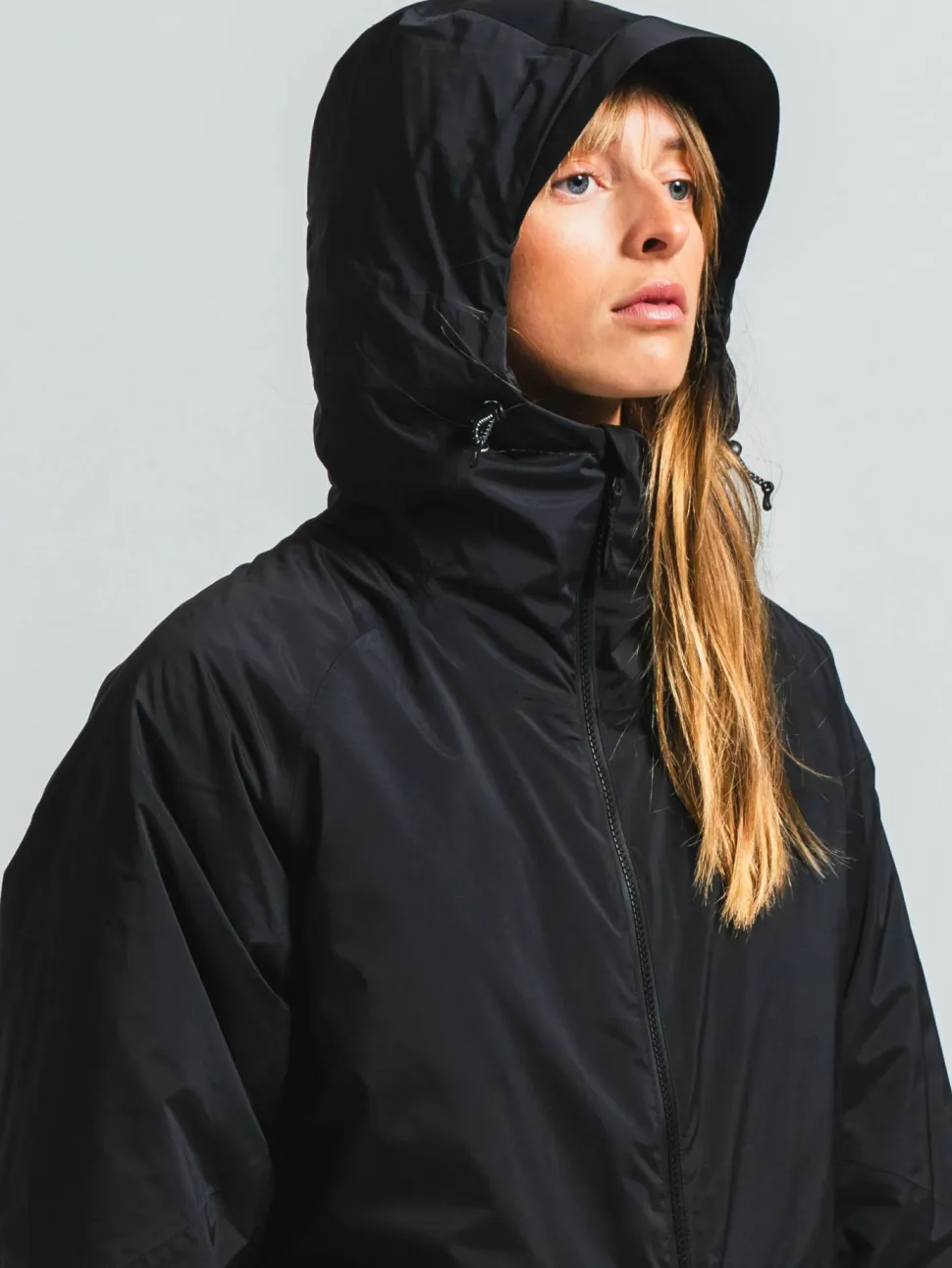 Varg Women's Vålå L2 Parka Carbon Black